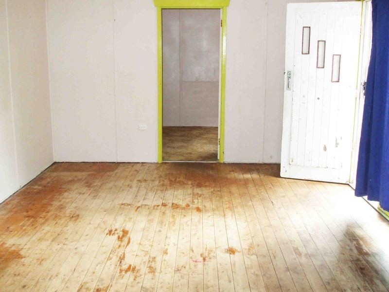 33 Bass Avenue, Killarney Vale NSW 2261