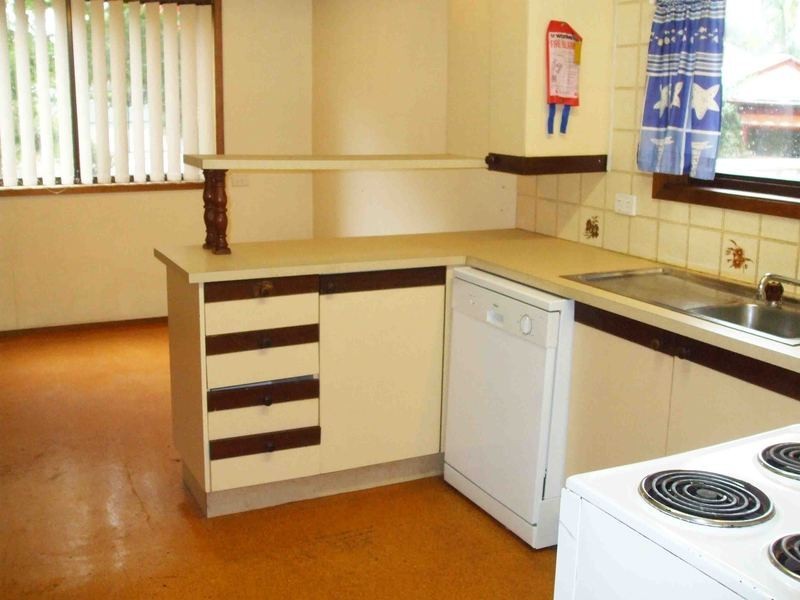 80 Kingsford Smith Drive, Berkeley Vale NSW 2261