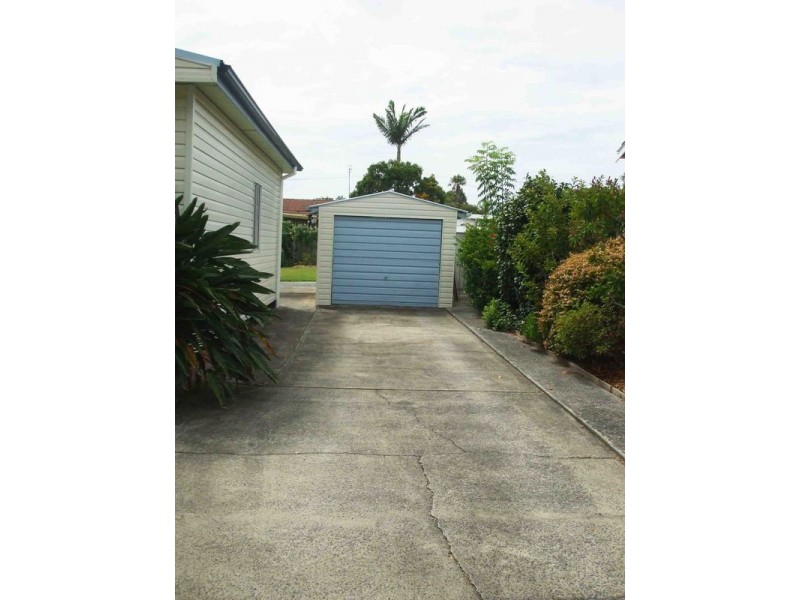 18 Cunningham Road, Killarney Vale NSW 2261
