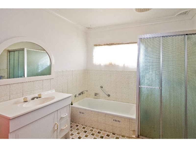 2 Macarthur Street, Killarney Vale NSW 2261