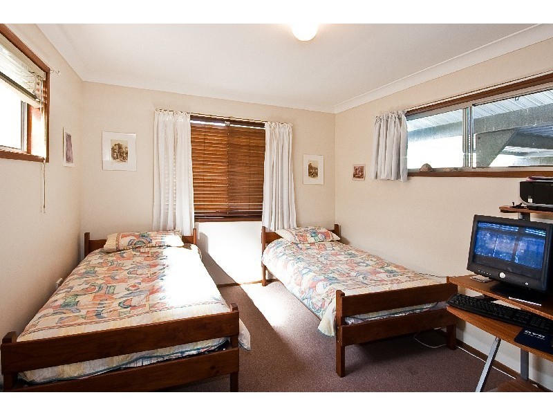 9 Bundilla Parade, Berkeley Vale NSW 2261