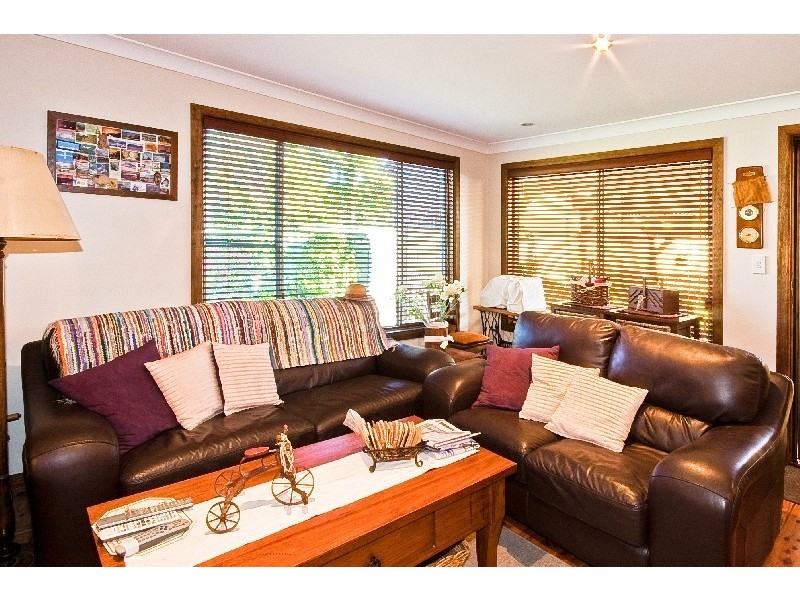 9 Bundilla Parade, Berkeley Vale NSW 2261