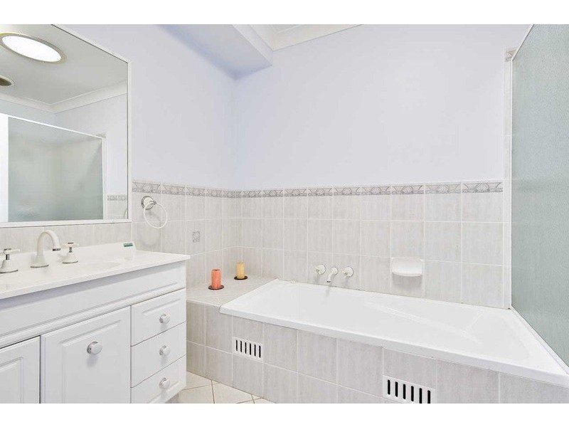 2/55 Hume Boulevard, Killarney Vale NSW 2261