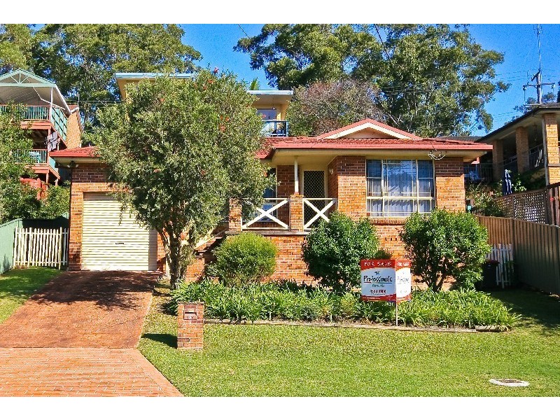 210 Lakedge Avenue, Berkeley Vale NSW 2261
