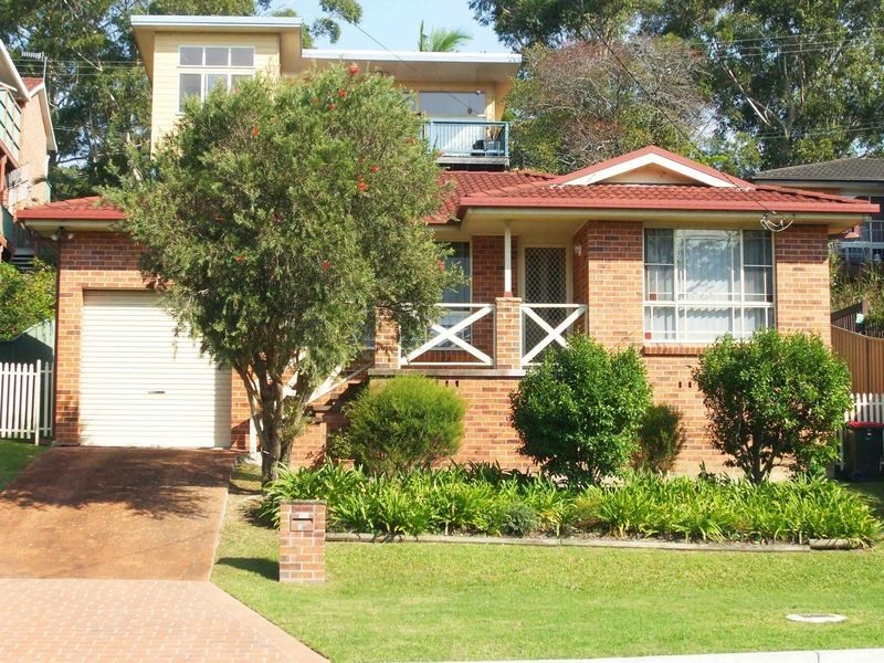 210 Lakedge Avenue, Berkeley Vale NSW 2261