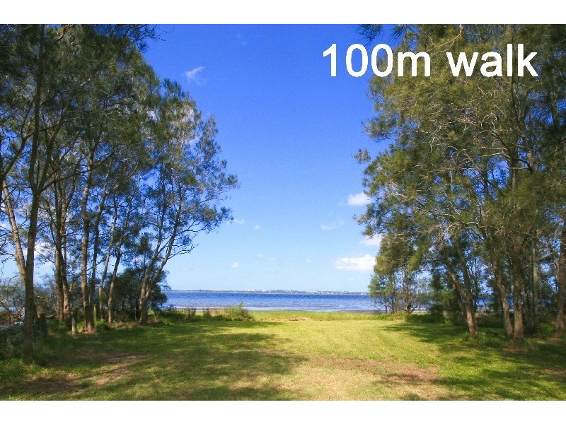 210 Lakedge Avenue, Berkeley Vale NSW 2261