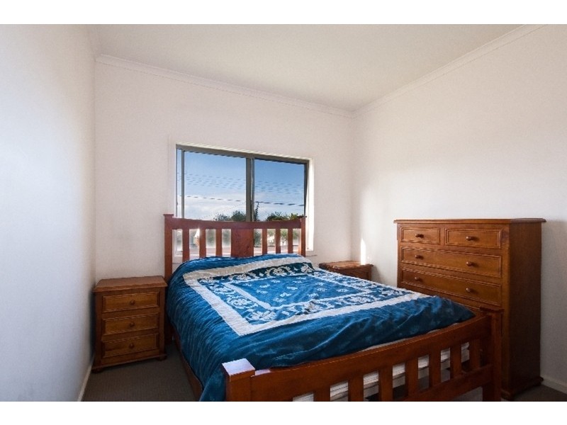 33 South Street, Killarney Vale NSW 2261