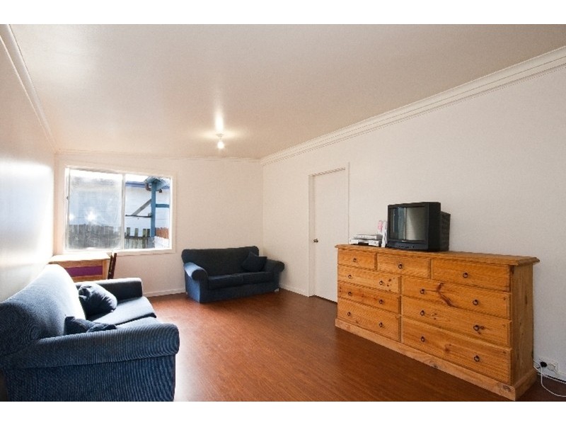 33 South Street, Killarney Vale NSW 2261
