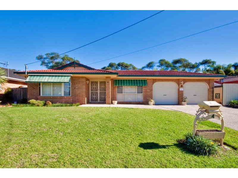 4 Charlotte Close, Bateau Bay NSW 2261