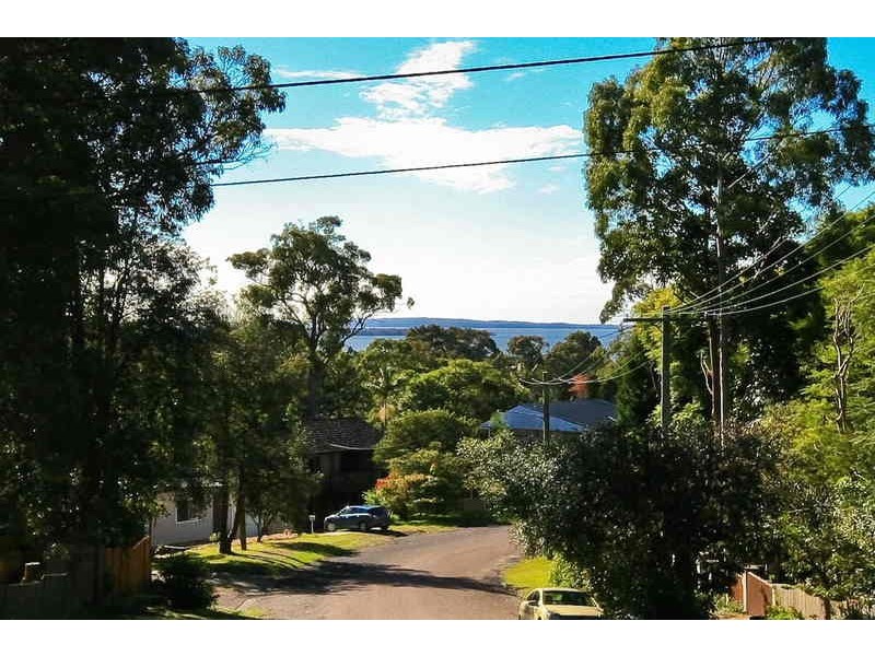 44 Jeannie Crescent, Berkeley Vale NSW 2261