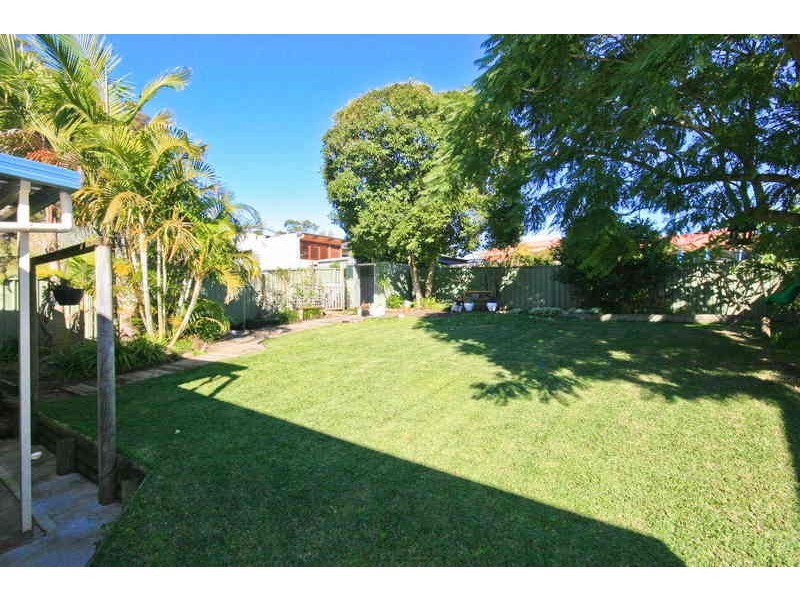 44 Jeannie Crescent, Berkeley Vale NSW 2261