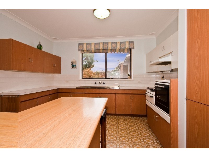 44 Hinemoa Avenue, Killarney Vale NSW 2261