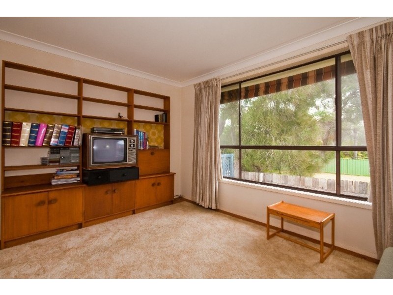 44 Hinemoa Avenue, Killarney Vale NSW 2261