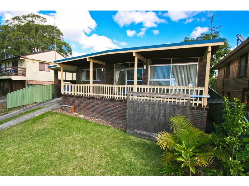 44 Jeannie Crescent, Berkeley Vale NSW 2261
