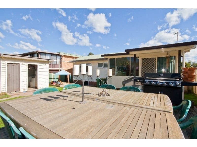 24 Carlyon Street, Killarney Vale NSW 2261