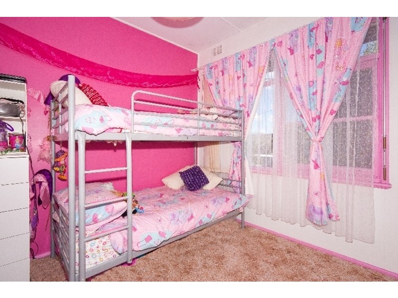 24 Carlyon Street, Killarney Vale NSW 2261