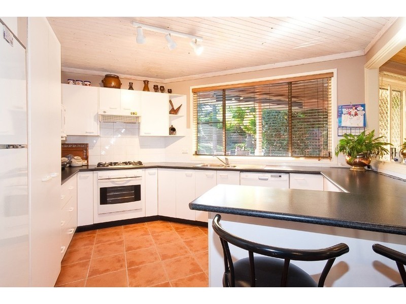 15 Montana Place, Bateau Bay NSW 2261