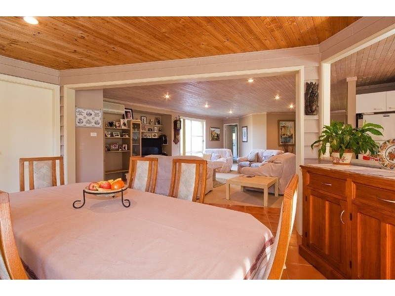 15 Montana Place, Bateau Bay NSW 2261