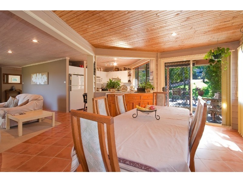 15 Montana Place, Bateau Bay NSW 2261