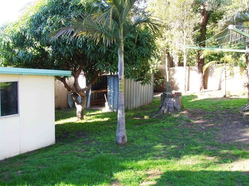 46 Gladys Avenue, Berkeley Vale NSW 2261