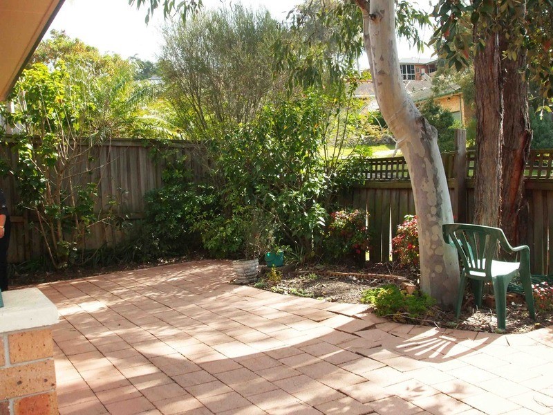 1/6 Jacaranda Avenue, Glenning Valley NSW 2261