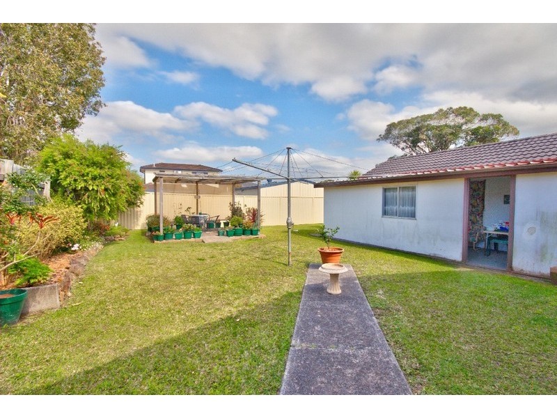 68 Robertson Road, Killarney Vale NSW 2261