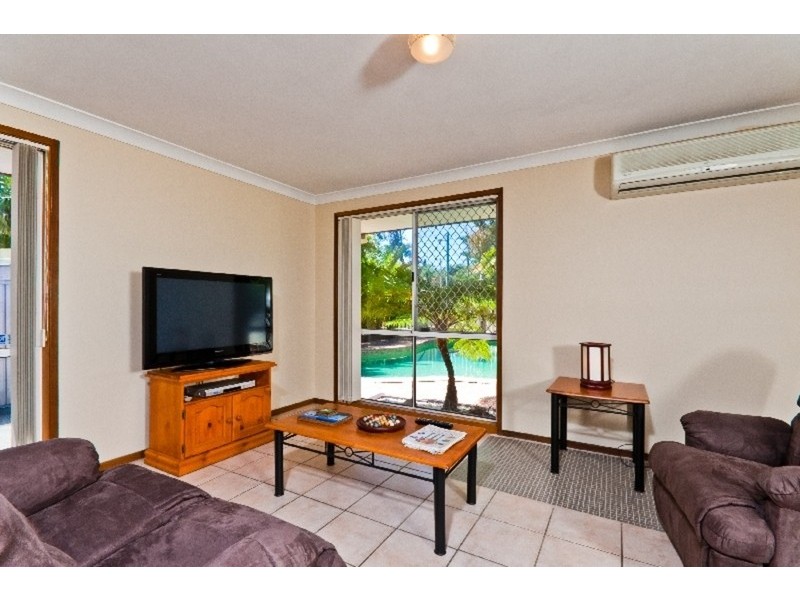 10 Belshaw Place, Bateau Bay NSW 2261