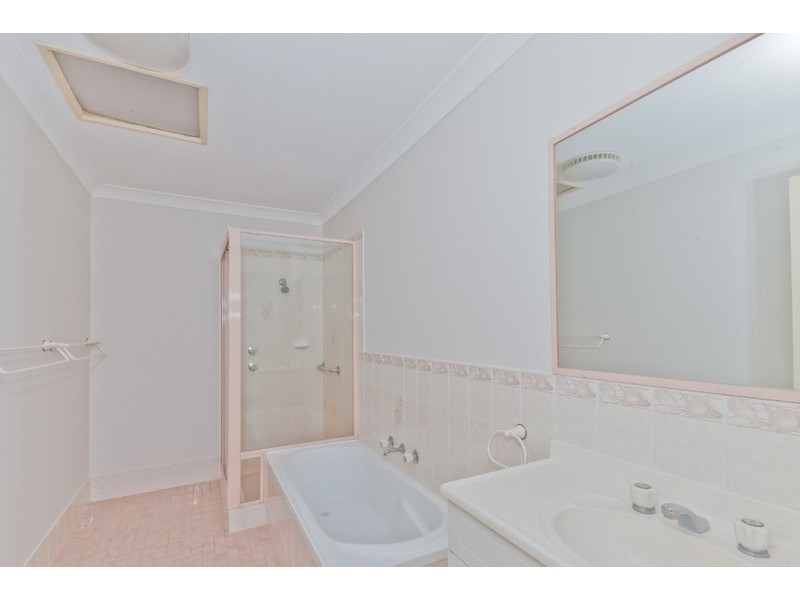 1/6 Jacaranda Avenue, Glenning Valley NSW 2261