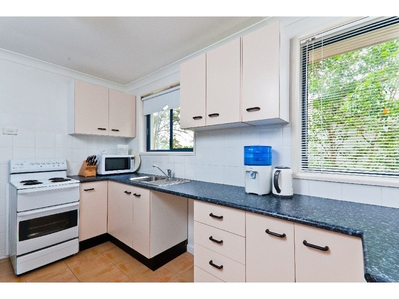 23 Gladys Avenue, Berkeley Vale NSW 2261
