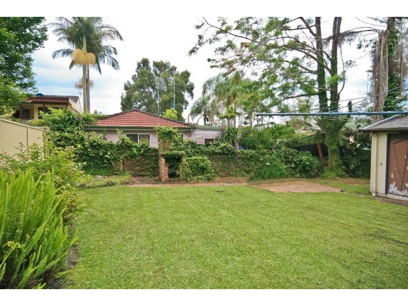 23 Gladys Avenue, Berkeley Vale NSW 2261