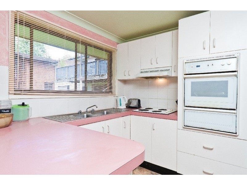 52 Shannon Parade, Berkeley Vale NSW 2261