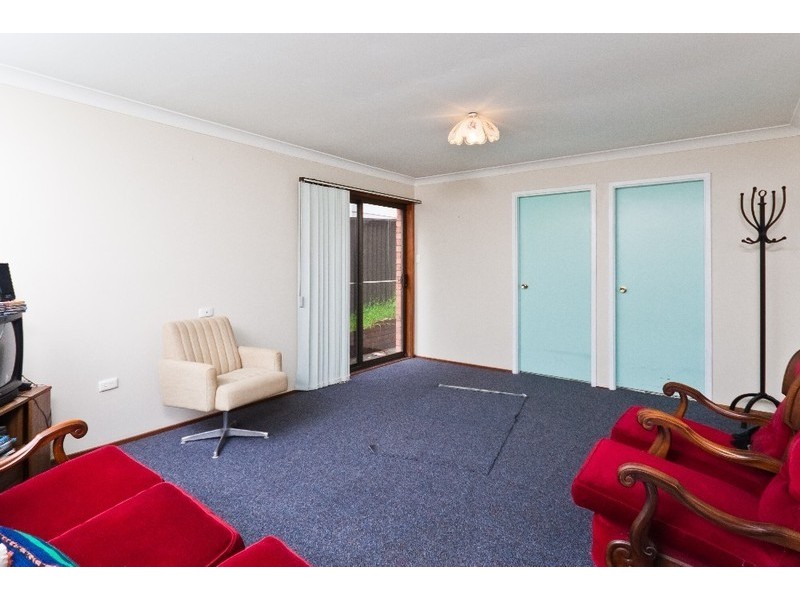 52 Shannon Parade, Berkeley Vale NSW 2261
