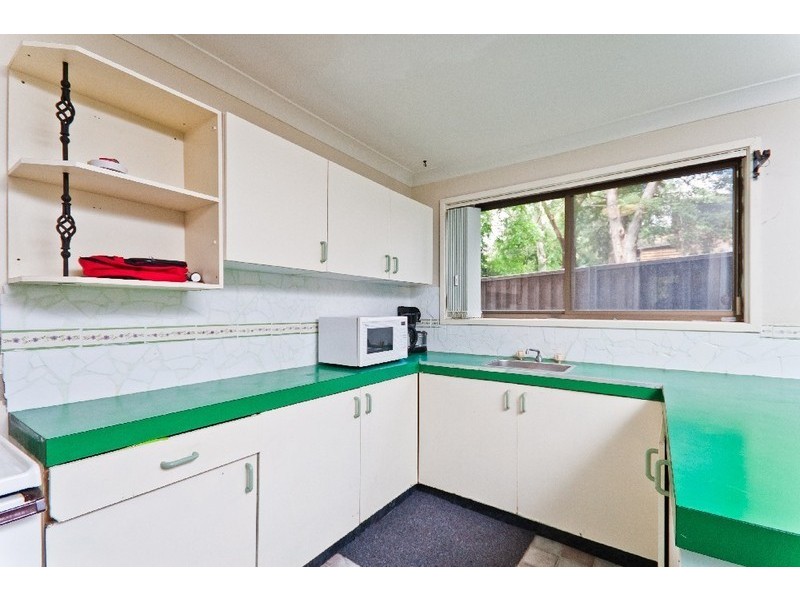 52 Shannon Parade, Berkeley Vale NSW 2261