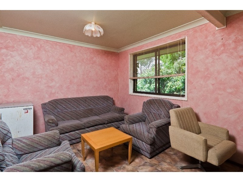 52 Shannon Parade, Berkeley Vale NSW 2261