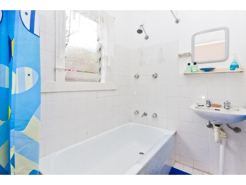 19 McLean Street, Killarney Vale NSW 2261