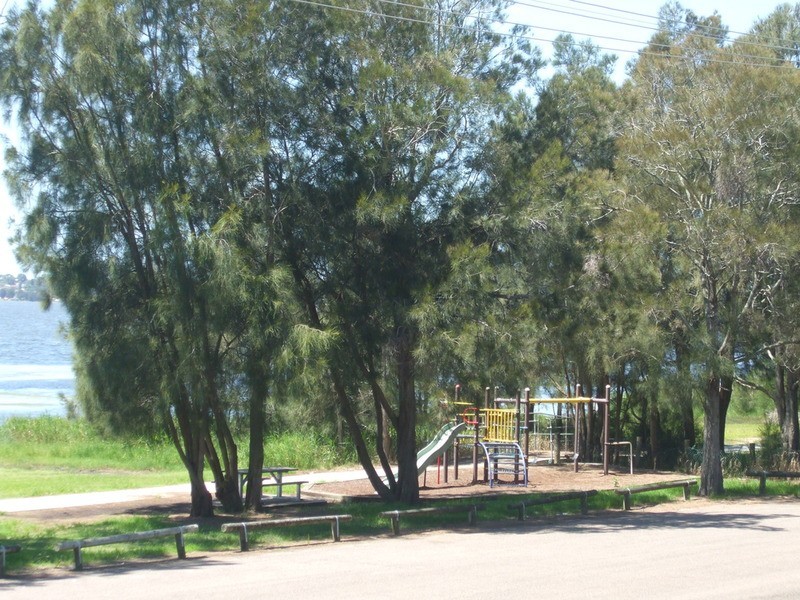 2 Trelawney Street, Killarney Vale NSW 2261