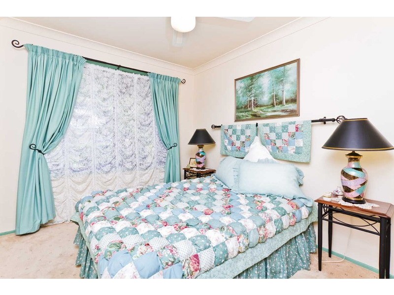 61 Hillside Drive, Berkeley Vale NSW 2261