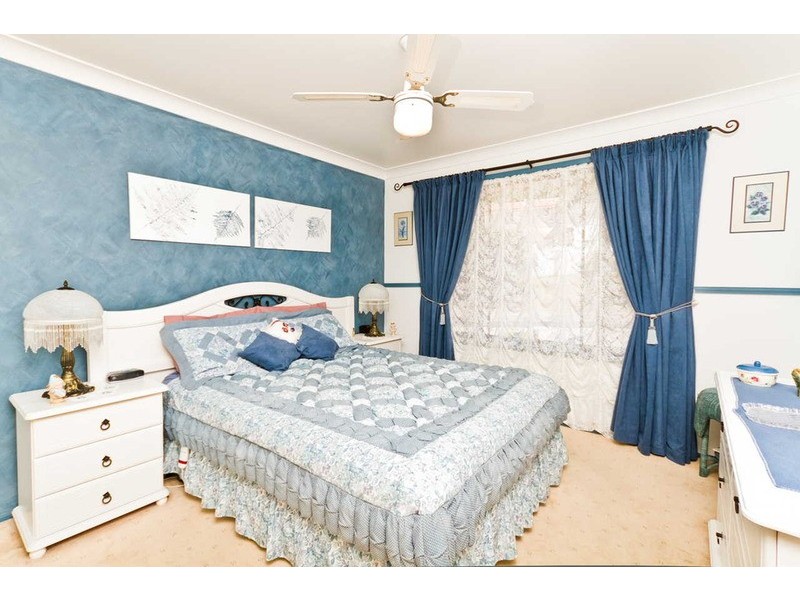 61 Hillside Drive, Berkeley Vale NSW 2261