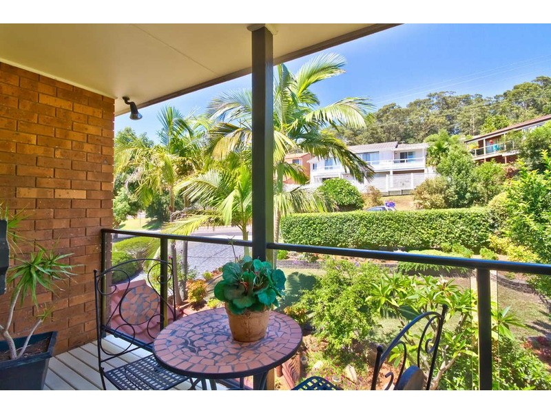 61 Hillside Drive, Berkeley Vale NSW 2261