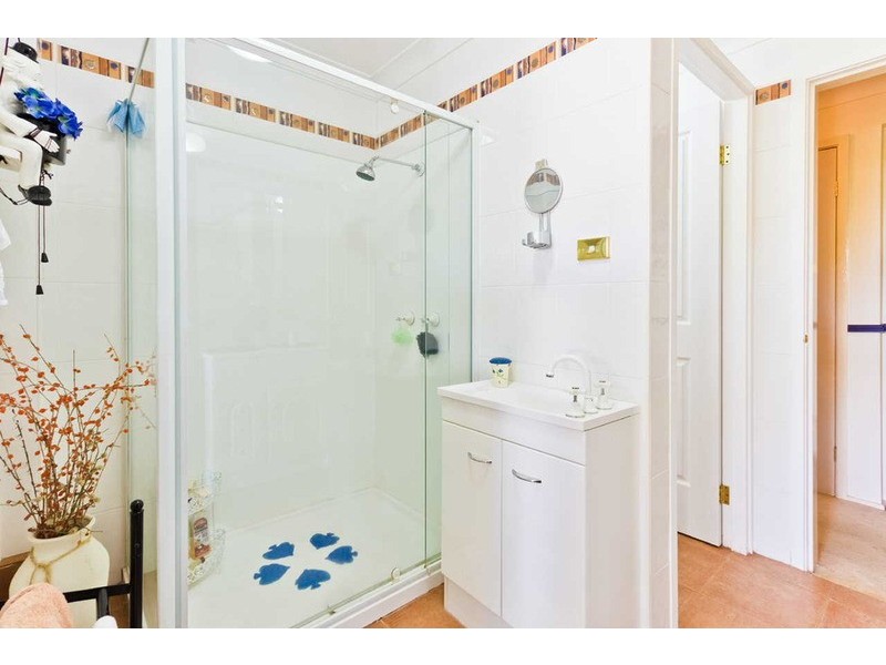 61 Hillside Drive, Berkeley Vale NSW 2261