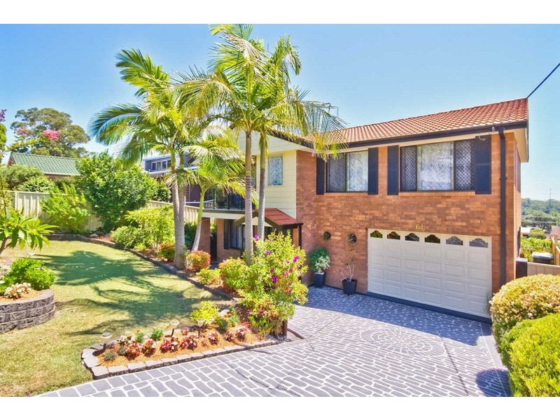61 Hillside Drive, Berkeley Vale NSW 2261
