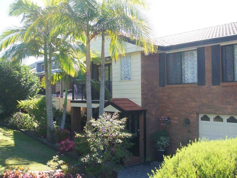 61 Hillside Drive, Berkeley Vale NSW 2261
