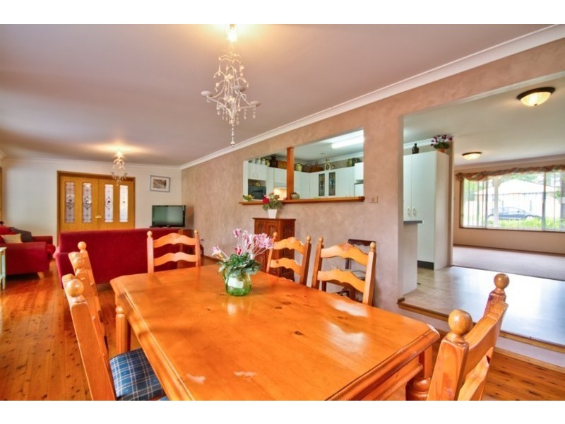 87 Albatross Road, Berkeley Vale NSW 2261