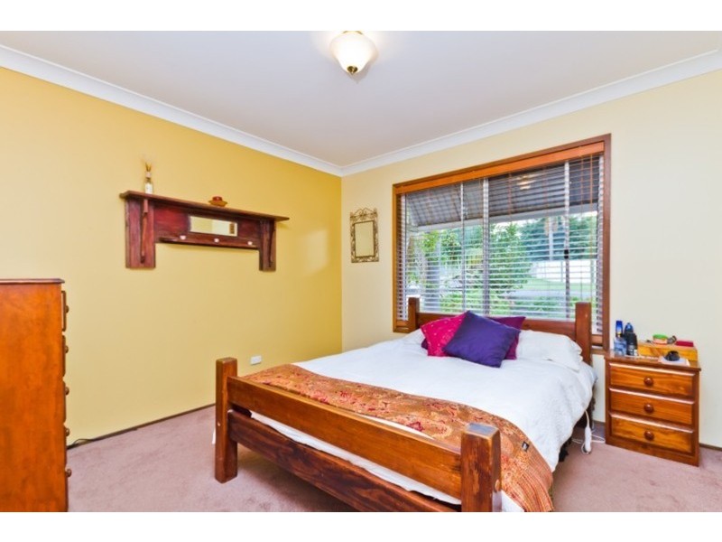 87 Albatross Road, Berkeley Vale NSW 2261