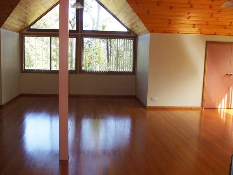 1  Hasluck Drive, Wyong NSW 2259