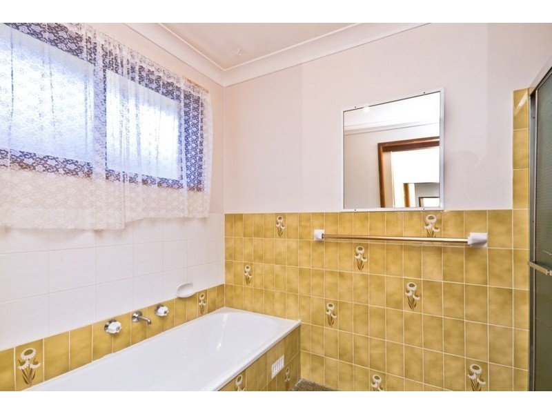 75 Hume Boulevard, Killarney Vale NSW 2261