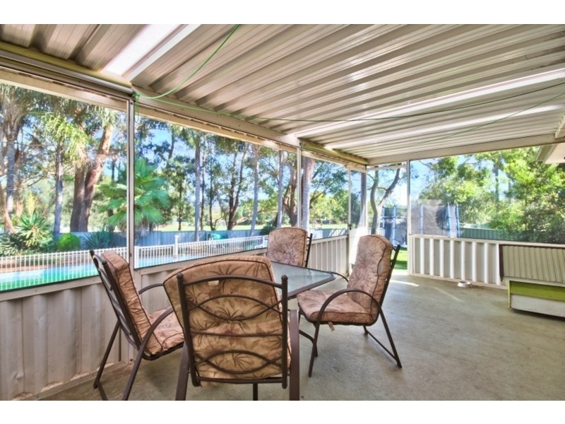 6 Kywong Close, Bateau Bay NSW 2261
