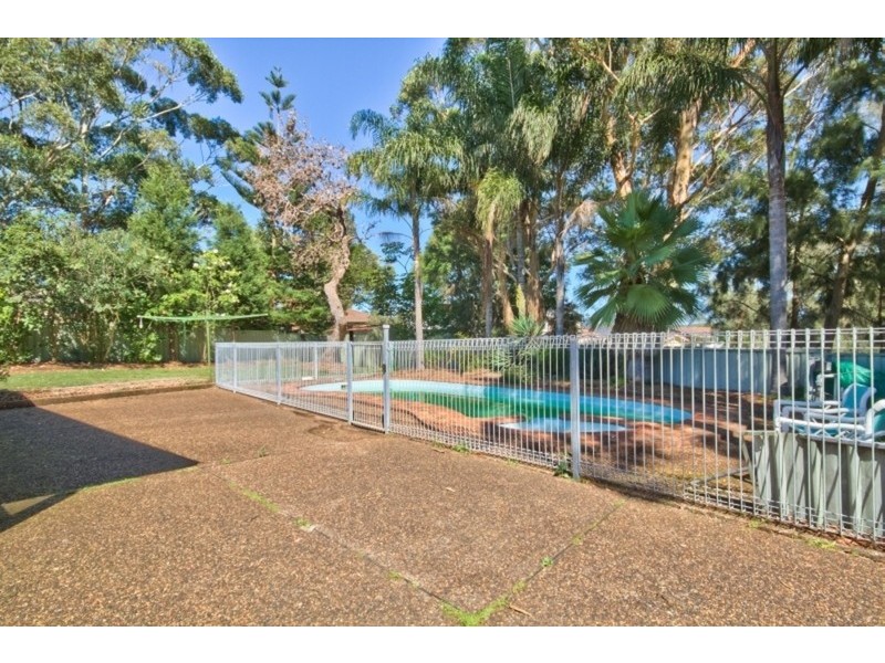 6 Kywong Close, Bateau Bay NSW 2261