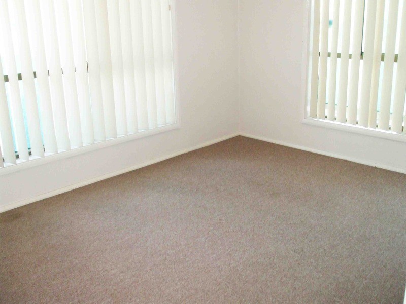 16 St James Avenue, Berkeley Vale NSW 2261