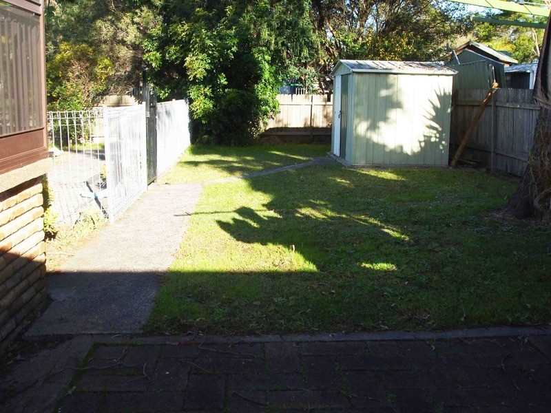16 St James Avenue, Berkeley Vale NSW 2261